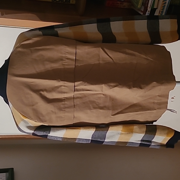 Plaid Cardigan sweater - Picture 2 of 3